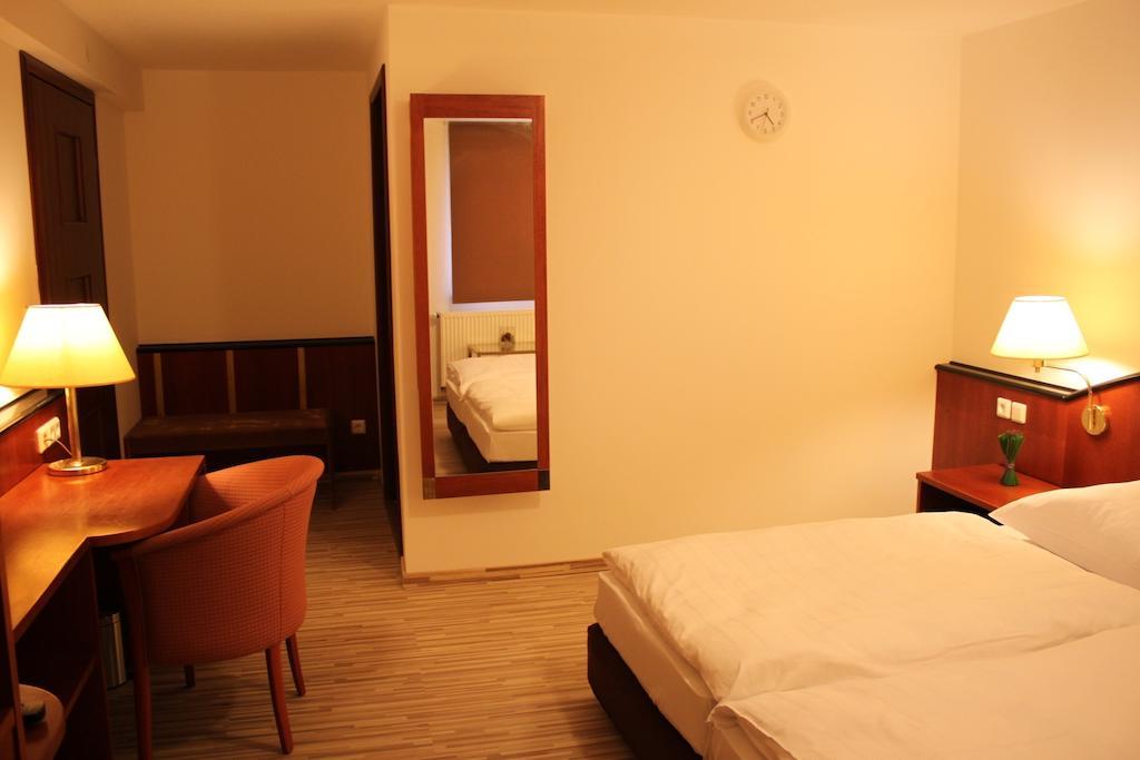 As Hotel Gotinga Exterior foto